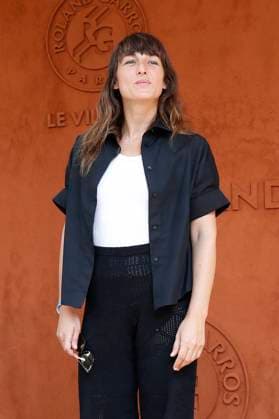 Juliette Armanet CELEBRITES : Roland-Garros 2023 - Paris - 06 06 2023 MichaelBaucher Panoramic 