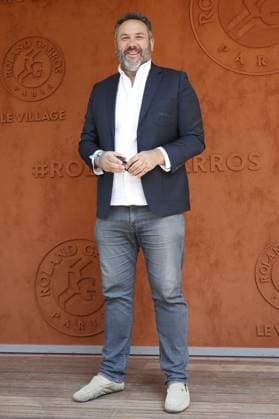 Bruce Toussaint CELEBRITES : Roland-Garros 2023 - Paris - 06 06 2023 MichaelBaucher Panoramic 