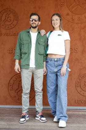 Neyjib Si Ahmed et Zoe Marchal CELEBRITES : Roland-Garros 2023 - Paris - 06 06 2023 MichaelBaucher Panoramic 