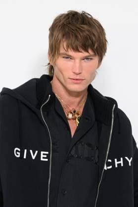 PFW - Givenchy Photocall Jordan Barrett attends the Givenchy Menswear Fall-Winter 2023-2024 show as part of Paris Fashion Week on January 18, 2023 in Paris, France. Photo by Laurent Zabulon ABACAPRESS.COM Paris France  Copyright: xZabulonxLaurent ABACAx 838817_025 ZabulonxLaurent ABACAx 838817_025
