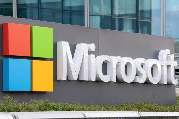 Microsoft To Cut 10000 Jobs As Spending Slows File photo dated April 10, 2020 of the Microsoft logo on its French headquarters building in Issy-les-Moulineaux, France. Microsoft will cut 10,000 jobs in the latest round of staff redundancies to hit the tech industry. It will affect up to 5 % of its global workforce and cost the business $ 1.2bn in severance and reorganisation costs. Microsoft chief executive Satya Nadella said that while customer spending had grown during Covid, more people were now choosing to exercise caution . He said the firm would continue to hire in key areas. Photo by David Niviere Abacapress.Com ISSY-LES-MOULINEAUX France  Copyright: xNivierexDavid ABACAPRESS.COMx 838855_003 NivierexDavid ABACAPRESS.COMx 838855_003