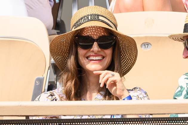 French Open - Natalie Portman In The Stands Natalie Portman attends the 2023 French Open at Roland Garros on June 7, 2023 in Paris, France. Photo by ABACAPRESS.COM Paris France  Copyright: xABACAx 856145_003 ABACAx 856145_003