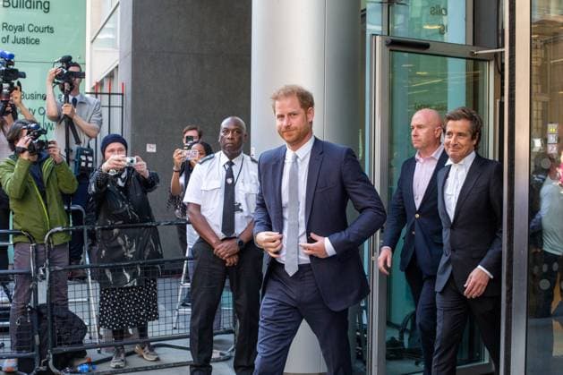 Entertainment Themen der Woche KW23 June 7, 2023, London, England, United Kingdom: Prince HARRY, Duke of Sussex, leaves High Court after finishing his evidence in the phone hacking trial against Mirror Group Newspapers (MGN). A number of high-profile figures have brought claims against MGN over alleged unlawful information gathering at its titles. London United Kingdom - ZUMAs262 20230607_zip_s262_027 Copyright: xTayfunxSalcix