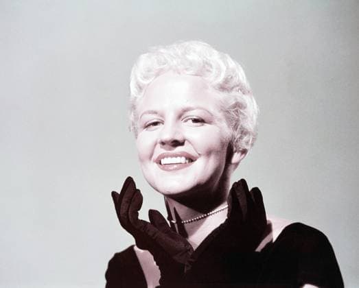 LADY AND THE TRAMP, Peggy Lee, who wrote musical score and did voices, 1955M4DLAAN EC005 PUBLICATIONXNOTxINxCANxCHNxFRAxITAxJPNxNORxPOLxRUSxESPxUKxUSA Copyright: xx M4DLAAN EC005