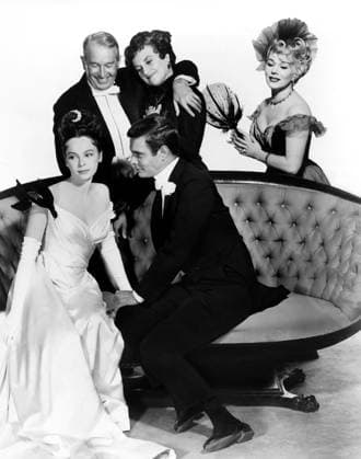 GIGI, back, from left, Leslie Caron, Louis Jourdan; back, Maurice Chevalier, Hermione Gingold, Eva Gabor, 1958MBDGIGI EC086 PUBLICATIONXNOTxINxCANxCHNxFRAxITAxJPNxNORxPOLxRUSxESPxUKxUSA Copyright: xx MBDGIGI EC086