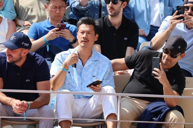 Roland Garros 2023 - Celebrities In The Stands - Day 12 NB Frederic Chau in the stands during French Open Roland Garros 2023 on June 08, 2023 in Paris, France. Photo by Nasser Berzane ABACAPRESS.COM Paris France  Copyright: xBerzanexNasser ABACAx 856289_008 BerzanexNasser ABACAx 856289_008
