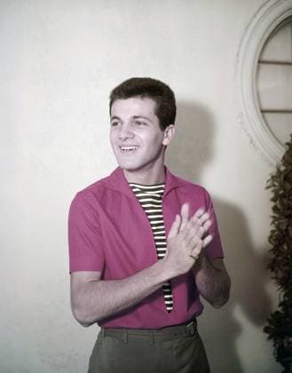 MARDI GRAS, Tommy Sands on 20th Century Fox studio lot during production, 1958. ph: ?20th Century-Fox Film Corporation, TM & Copyright courtesy Everett CollectionM4DMAGR FE008 PUBLICATIONXNOTxINxCANxCHNxFRAxITAxJPNxNORxPOLxRUSxESPxUKxUSA Copyright: xx M4DMAGR FE008