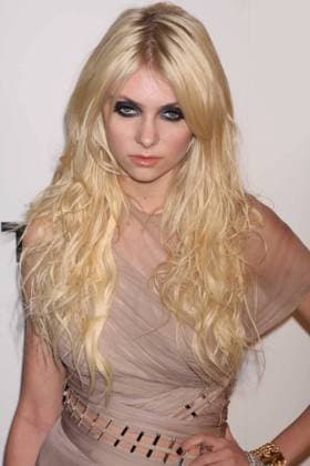 Taylor Momsen 10-19-09, Photo By John Barrett PHOTOlink Courtesy Everett Collection (Taylor Mumsen03872)ASCA037 F4071 PUBLICATIONXNOTxINxCANxCHNxFRAxITAxJPNxNORxPOLxRUSxESPxUKxUSA Copyright: xx ASCA037 F4071