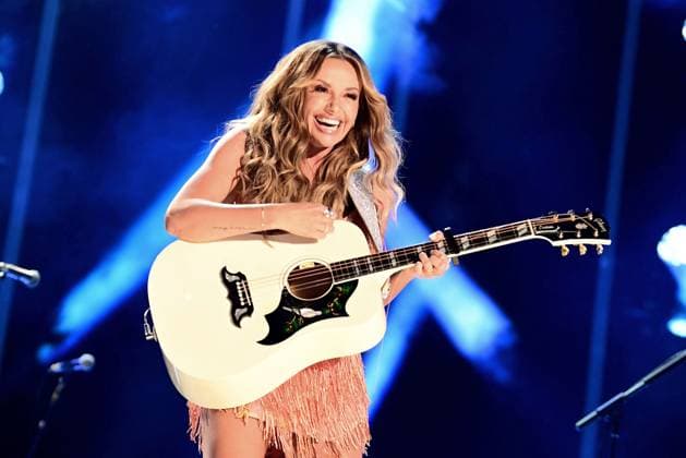 08 June 2023 - Nashville, Tennessee - Carly Pearce. 2023 CMA Music Fest Nightly Concert held at Nissan Stadium. Photo Credit: Dara-Michelle Farr AdMedia 293217 2023-06-08 Tennessee Nashville Etats-Unis  Copyright: xAdMediax STAR_293217_015