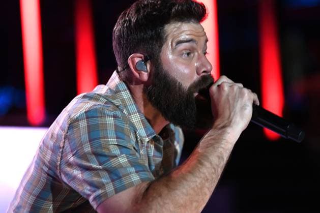 08 June 2023 - Nashville, Tennessee - Jordan Davis. 2023 CMA Music Fest Nightly Concert held at Nissan Stadium. Photo Credit: Dara-Michelle Farr AdMedia 293217 2023-06-08 Tennessee Nashville Etats-Unis  Copyright: xAdMediax STAR_293217_016