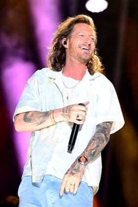 08 June 2023 - Nashville, Tennessee - Tyler Hubbard. 2023 CMA Music Fest Nightly Concert held at Nissan Stadium. Photo Credit: Dara-Michelle Farr AdMedia 293217 2023-06-08 Tennessee Nashville Etats-Unis  Copyright: xAdMediax STAR_293217_089