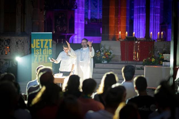 Music service Mysterion with Electro Chill Music and communion on 08 06 2023 in the St Lorenz Church at the Protestant Kirchentag in Nuremberg Photo li Anna Nicole Heinrich, Praeses of the EKD Synod From 7 to 11 June, about 100 000 visitors are expected in the cen Copyright: epd-bildx xTimxWegner 01Kirchentag_09_0015