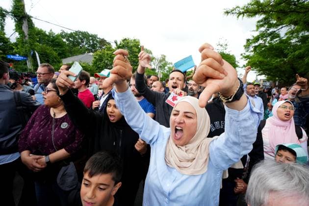 June 9, 2023, Ottawa, ON, CANADA: A woman gives thumbs down as she takes part in a protest against Pride in Ottawa, Friday, June 9, 2023. Ottawa CANADA  - ZUMAc35_ 20230609_zaf_c35_035 Copyright: xSeanxKilpatrickx