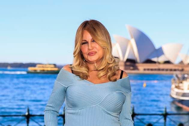 Bilder des Jahres 2023, Entertainment June 06 Entertainment Themen der Woche KW23 Entertainment Bilder des Tages JENNIFER COOLIDGE SYDNEY, American actress Jennifer Coolidge poses at a a photo session during a press conference at the Park Hyatt in Sydney, Saturday, June 10, 2023. Global megastar of The White Lotus, Golden Globe, Critics Choice, and Emmy Award winner Jennifer Coolidge, along with series creator, writer and director, Mike White, will participate in a press conference ahead of their Vivid Ideas talk, Mike White and Jennifer Coolidge in Conversation. ( NO ARCHIVING, EDITORIAL USE ONLY, NO USE IN BOOKS WITHOUT CONSENT SYDNEY NEW SOUTH WALES AUSTRALIA  Copyright: xMARKxEVANSx 20230610001808866604