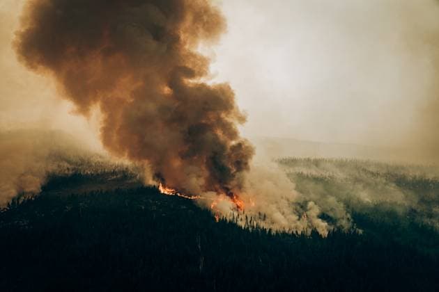 Wildfires Burning - Quebec Handout picture, dated on June 4, 2023 in Baie Penicouane, Quebec, Canada. Members of SOPFEU, Socià tà de Protection Des Forets Contre Le Feu, (Forest Fire Protection Company) fight forest fires burning in Quebec, Canada. With more than nine million hectares of land burnt, more than 20,000 residents evacuated and at least 400 fires still active, half of which are thought to be out of control, a series of staggering figures revealed on Wednesday by Canada s Minister of Emergency Preparedness, Bill Blair, show that the country is facing an unprecedented battle against raging forest fires. Ten new forest fires broke out in Canada on Friday, bringing the total number of forest fires in the country so far this year to Copyright: xABACAx 856477_001 ABACAx 856477_001