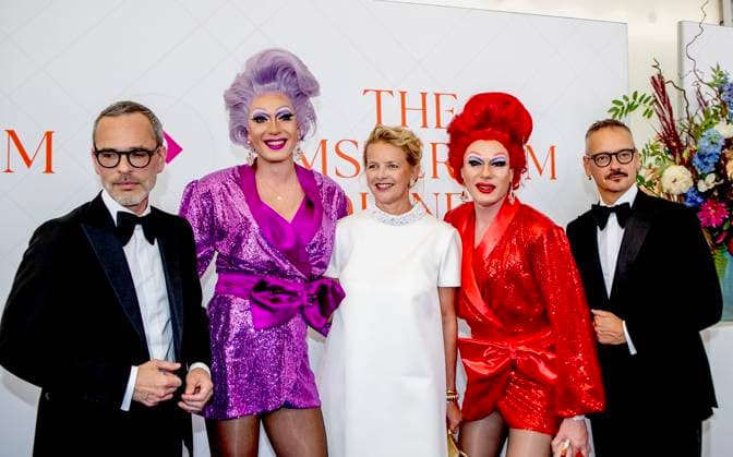 Entertainment Themen der Woche KW23 Entertainment Bilder des Tages 10-06-2023 Amsterdam Princess Mabel with Viktor and Rolf during the 31st edition of the Amsterdamdiner 2023, a charity event to raise money fort he Aids foundation, at the AFAS Live in Amsterdam. Â  Copyright: xPPEx