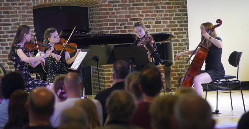 <p>Das Abschlußkonzert des Rheinischern Kammermusikkurs findet am Sonntag, 11.06.2023, in der Aula der Weseler Musik- und Kunstschule statt. Deutschland NRW Wesel Copyright: GerdxHermann