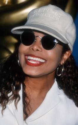 Janet Jackson 1994, Photo By Michael Ferguson PHOTOlink Courtesy Everett Collection (Janet Jackson1735)ASCA033 F4274 PUBLICATIONXNOTxINxCANxCHNxFRAxITAxJPNxNORxPOLxRUSxESPxUKxUSA Copyright: xx ASCA033 F4274