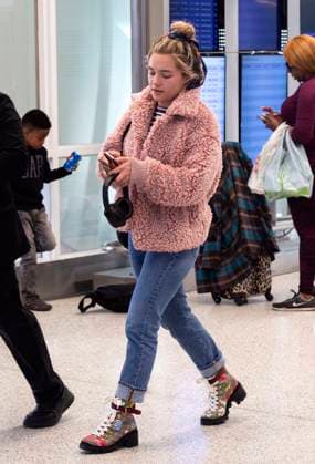 Florence Pugh At LAX - LA Florence Pugh leaving LAXairport on February 24, 2020 in Los Angeles, CA, USA. Photo by Saul Goodman ABACAPRESS.COM Los Angeles CA United States  Copyright: xGoodmanxSaul ABACAx 721587_001 GoodmanxSaul ABACAx 721587_001