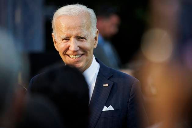 DC: President Biden Hosts a Juneteenth Concert on the South Lawn President Joe Biden arrives for a Juneteenth concert on the South Lawn of the White House on June 13, 2023 in Washington, D.C. Juneteenth celebrates the emancipation of enslaved African Americans on June 19th and was declared a federal holiday in 2021 by President Joe Biden. (Photo by Samuel Corum Pool ABACAPRESS.COM) Washington The White House DC United States  Copyright: xPool ABACAx 856900_001 Pool ABACAx 856900_001