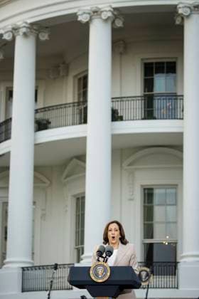 DC: President Biden Hosts a Juneteenth Concert on the South Lawn Vice President Kamala Harris speaks during a Juneteenth concert on the South Lawn of the White House on June 13, 2023 in Washington, D.C. Juneteenth celebrates the emancipation of enslaved African Americans on June 19th and was declared a federal holiday in 2021 by President Joe Biden. (Photo by Samuel Corum Pool ABACAPRESS.COM) Washington The White House DC United States  Copyright: xPool ABACAx 856900_006 Pool ABACAx 856900_006