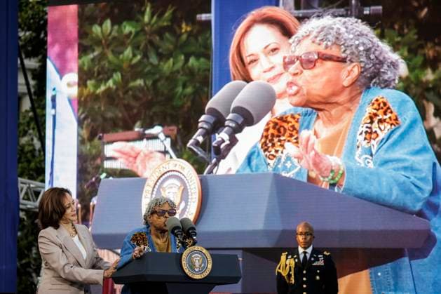 DC: President Biden Hosts a Juneteenth Concert on the South Lawn Opal Lee, also known as the Grandmother of Juneteenth, speaks alongside Vice President Kamala Harris during a Juneteenth concert on the South Lawn of the White House on June 13, 2023 in Washington, D.C. Juneteenth celebrates the emancipation of enslaved African Americans on June 19th and was declared a federal holiday in 2021 by President Joe Biden. (Photo by Samuel Corum Pool ABACAPRESS.COM) Washington The White House DC United States  Copyright: xPool ABACAx 856900_017 Pool ABACAx 856900_017