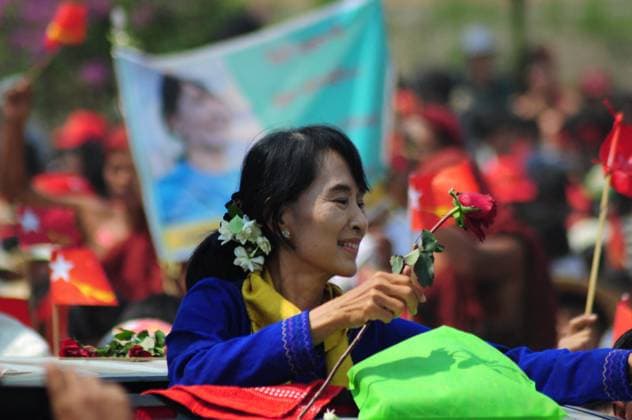 Aung San Suu Kyi Detained By Military File photo - Myanmar democracy campaigner Aung San Suu Kyi receives red roses from supporters in Lashio. The roses are no longer fresh because supporters have been waiting for hours hoping to greet her. Lashio, Myanmar, on March 17, 2012. Myanmar s powerful military has taken control of the country in a coup and declared a state of emergency, following the detention of Aung San Suu Kyi and other senior government leaders in early morning raids Monday. Photo by Christophe Loviny ABACAPRESS.COM Lashio Myanmar  Copyright: xLovinyxChristophe ABACAx 754668_032 LovinyxChristophe ABACAx 754668_032
