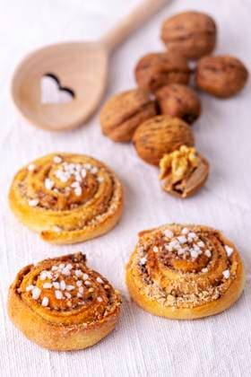 schwedische Kanelbullar schwedische Kanelbullar Copyright: xZoonar.com BerndxJuergensx 13190714