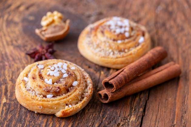 schwedische Kanelbullar schwedische Kanelbullar Copyright: xZoonar.com BerndxJuergensx 13190715