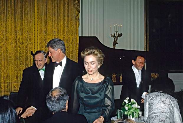 November 22, 1994, Washington, District of Columbia, U.S: United States President William (Bill) Clinton and First Lady Hillary Rodham Clinton with Ukraine President Leonid Kuchma (L) in the East Room of the White House at the conclusion of the entertainment portion of the official state dinner. Singer Joel Grey (R) had performed the entertainment Washington U.S. - ZUMAr142 19941122_zap_r142_001 Copyright: xMarkxReinsteinx