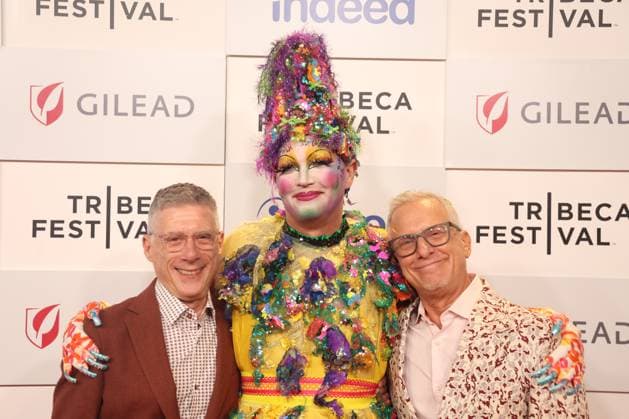 RECORD DATE NOT STATED TriBeCa Film Festival (NEW) Tribeca Film Festival: Taylor Mac™24-Decade History of Popular Music. June 14, 2023, New York, USA: Taylor Mac, Rob Epstein, Jeffrey Friedman, Matt Ray, Machine Bazzle, Joel Stillerman, Linda Brumbach. ,New York s hottest club is Taylor Mac s 24-Decade History of Popular Music. This club has everything: countercultural history, off-the-wall interpretations of America s most recognizable tunes, ping pong warfare, giant inflatable penises making love and war to David Bowie s Heroes, shameless gay melodrama, and of course, MacArthur Fellowship winner Taylor Mac. Credit: Jose Francisco Thenews2 (Foto: Jose Francisco Thenews2 imago images) TriBeCa Film Festival  Copyright: xJosexFranciscox