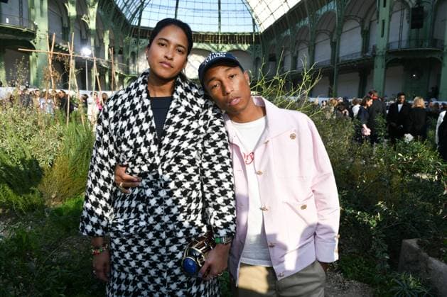 PFW - Chanel Front Row Helen Lasichanh and her husband Pharrell Williams attend the Chanel Haute Couture Spring Summer 2020 show as part of Paris Fashion Week on January 21, 2020 in Paris, France. Photo by Laurent Zabulon ABACAPRESS.COM  Copyright: xZabulonxLaurent ABACAx 716852_020 ZabulonxLaurent ABACAx 716852_020