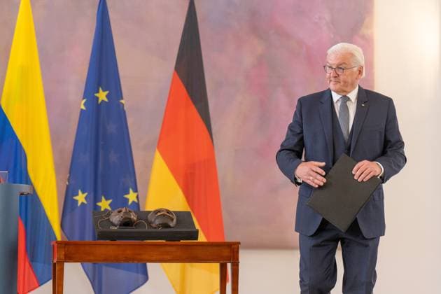 Bilder des Jahres 2023, News June 06 News Themen der Woche KW24 News Bilder des Tages RECORD DATE NOT STATED Ansprache Bundespräsident Steinmeier Staatspräsident Gustavo Francisco Petro Urrego Kolumbiens und Bundespräsident Frank-Walter Steinmeier am 16.6.2023 bei der Rückgabe zweier Masken der indigenen Gemeinschaft der Kogi durch das Ethnologische Museum der Staatlichen Museen zu Berlin Berlin Berlin GER *** Address by President Steinmeier President Gustavo Francisco Petro Urrego of Colombia and President Frank Walter Steinmeier on 16 6 2023 at the return of two masks of the indigenous community of the Kogi by the Ethnological Museum of the National Museums in Berlin Berlin GER