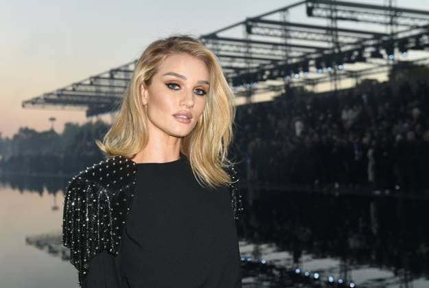 PFW - Saint Laurent Fashion show - photocall Rosie Huntington Whiteley attends the Saint Laurent show as part of the Paris Fashion Week Womenswear Spring Summer 2019 at Trocadero on September 25, 2018 in Paris, France. Photo by Laurent Zabulon ABACAPRESS.COM unknown  Copyright: xZabulonxLaurent ABACAx 652860_035 ZabulonxLaurent ABACAx 652860_035