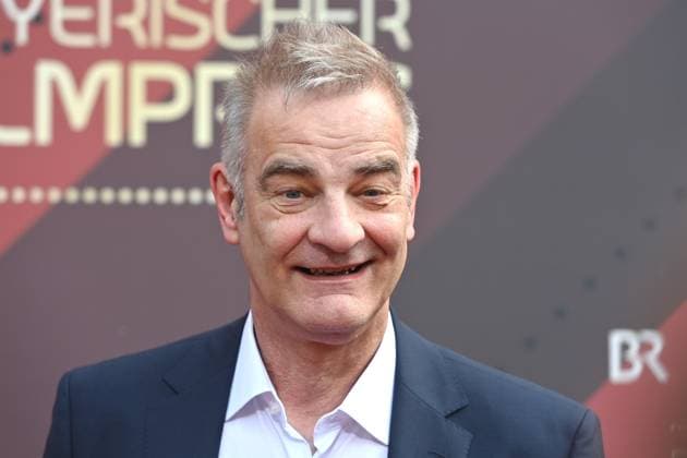 Heinrich SCHAFMEISTER Actor , single image,cropped single image,portrait,portrait red carpet,red carpet,Bavarian Film Award 2023 on 16 06 2023 in Prinzregententheater in Munich