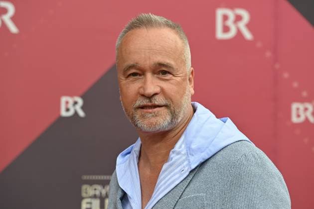 Actor Thomas Darchinger, single image,cropped single image,portrait,portrait red carpet,red carpet,Bavarian Film Award 2023 on 16 06 2023 in Prinzregententheater in Munich