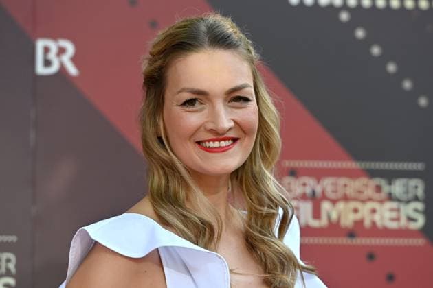 Judith Gerlach, Bavarian Minister of State for Digital, single image,cropped single image,portrait,portrait red carpet,red carpet,Bavarian Film Award 2023 on 16 06 2023 at Prinzregententheater in Munich