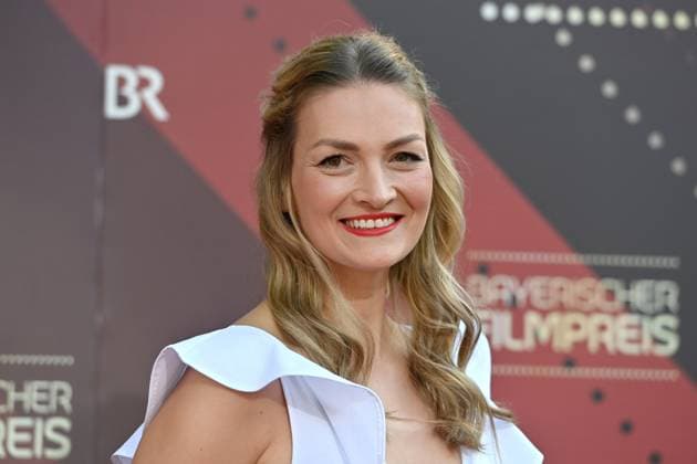 Judith Gerlach, Bavarian Minister of State for Digital, single image,cropped single image,portrait,portrait red carpet,red carpet,Bavarian Film Award 2023 on 16 06 2023 at Prinzregententheater in Munich