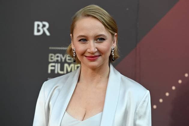 Anna Maria MUEHE actress, single image, cropped single image, portrait, portrait red carpet, red carpet, Bavarian Film Award 2023 on 16 06 2023 in the Prinzregententheater in Munich