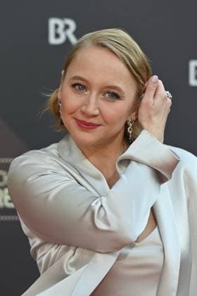 Anna Maria MUEHE actress, single image, cropped single image, portrait, portrait red carpet, red carpet, Bavarian Film Award 2023 on 16 06 2023 in the Prinzregententheater in Munich