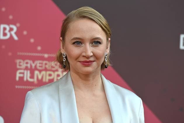 Anna Maria MUEHE actress, single image, cropped single image, portrait, portrait red carpet, red carpet, Bavarian Film Award 2023 on 16 06 2023 in the Prinzregententheater in Munich