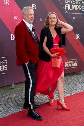 Marie Theres Relin with Sven Oliver Müller at the award ceremony of the 44 Bavarian Film Award 2022 at the Prinzregententheater Munich, 16 06 2023 Foto:xN.xKolinzx xFuturexImage