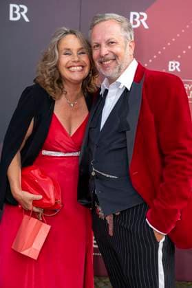Marie Theres Relin with Sven Oliver Müller at the award ceremony of the 44 Bavarian Film Award 2022 at the Prinzregententheater Munich, 16 06 2023 Foto:xN.xKolinzx xFuturexImage