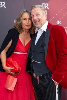 Marie Theres Relin with Sven Oliver Müller at the award ceremony of the 44 Bavarian Film Award 2022 at the Prinzregententheater Munich, 16 06 2023 Foto:xN.xKolinzx xFuturexImage