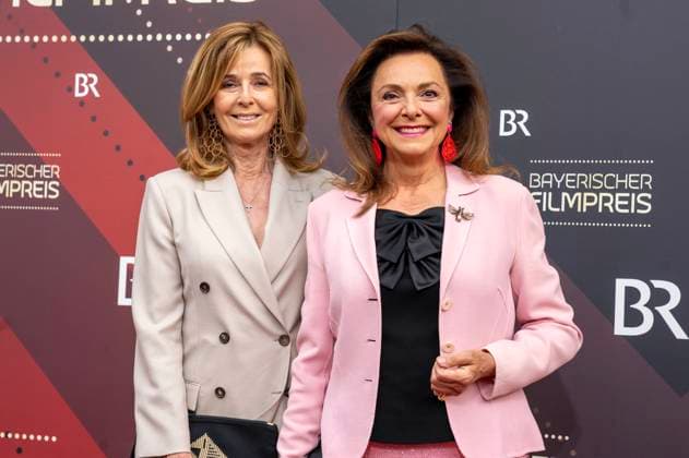 Uschi Dämmrich von Luttitz and guest at the award ceremony of the 44 Bavarian Film Award 2022 in the Prinzregententheater Munich, 16 06 2023 Foto:xN.xKolinzx xFuturexImage