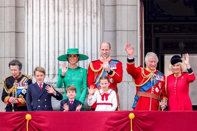 Bilder des Jahres 2023, Entertainment June 06 Entertainment Themen der Woche KW24 17 06 2023. London, United Kingdom. Trooping the Colour. King Charles III attends Trooping the Colour also known as The King s Birthday Parade, accompanied by Prince William, The Prince of Wales and Princess Anne joined by members of the royal family as the Colour is Trooped by 1st. Battalion Welsh Guards. It s the first time a reigning monarch has ridden at Trooping the Colour since Queen Elizabeth s horse Burmese carried her during the 1986 ceremony.  Copyright: xAndrewxParsonsx xParsonsxMediax PAR-8383-0219