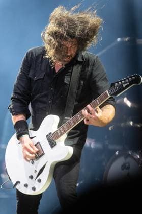 June 18, 2023, Manchester, Tennessee, United States: Dave Grohl and Foo Fighters perform during Day 4 of the 2023 Bonnaroo Music & Arts Festival on June 18, 2023 in Manchester, Tennessee. Manchester United States - ZUMAs181 20230618_zea_s181_135 Copyright: xDarrenxEaglesx
