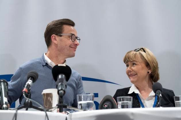 SÄLEN 20180115 Moderaternas partiledare Ulf Kristersson och Beatrice Ask pa Rikskonferensen Folk och Försvar i Sälen. SÄLEN SVERIGE x10060x *** SÄLEN 20180115 Moderate Party leader Ulf Kristersson and Beatrice Ask at the National Conference on People and Defense in Sälen SÄLEN SVERIGE x10060x  Copyright: xHenrikxMontgomery TTx FOLK OCH FÖRSVAR