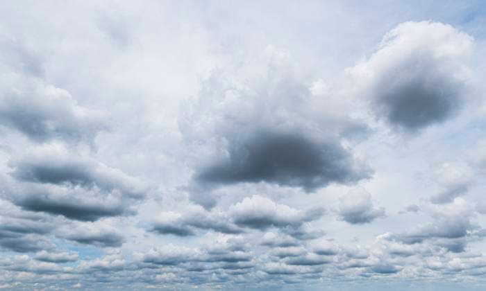 Creative Highlights World Stark bewölkter Himmel mit düsteren Schauerwolken *** Heavily cloudy sky with gloomy shower clouds Copyright: xwww.multimaps360.dex 20230129_skyparts_045 RECORD DATE NOT STATED