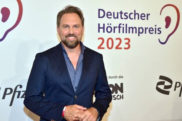 21 German Hearing Film Award 2023 Steven Michael Gätjen, Moderator Arrival, to the 21 German Hearing Film Award 2023 in Berlin on 18 06 2023 Photopress Mueller Photopress Mueller